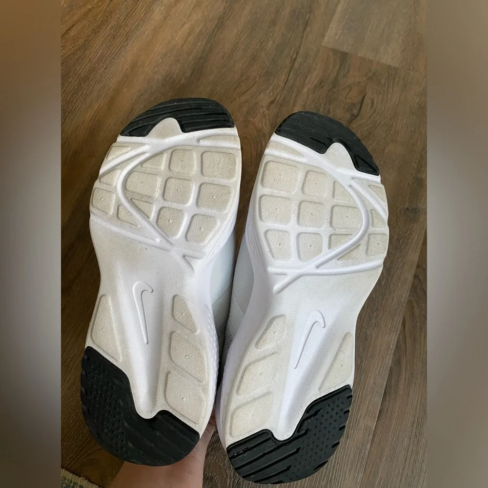 Nike Air Huarache City Move Pure Platinum Crimson size 8.5 - Picture 12 of 16